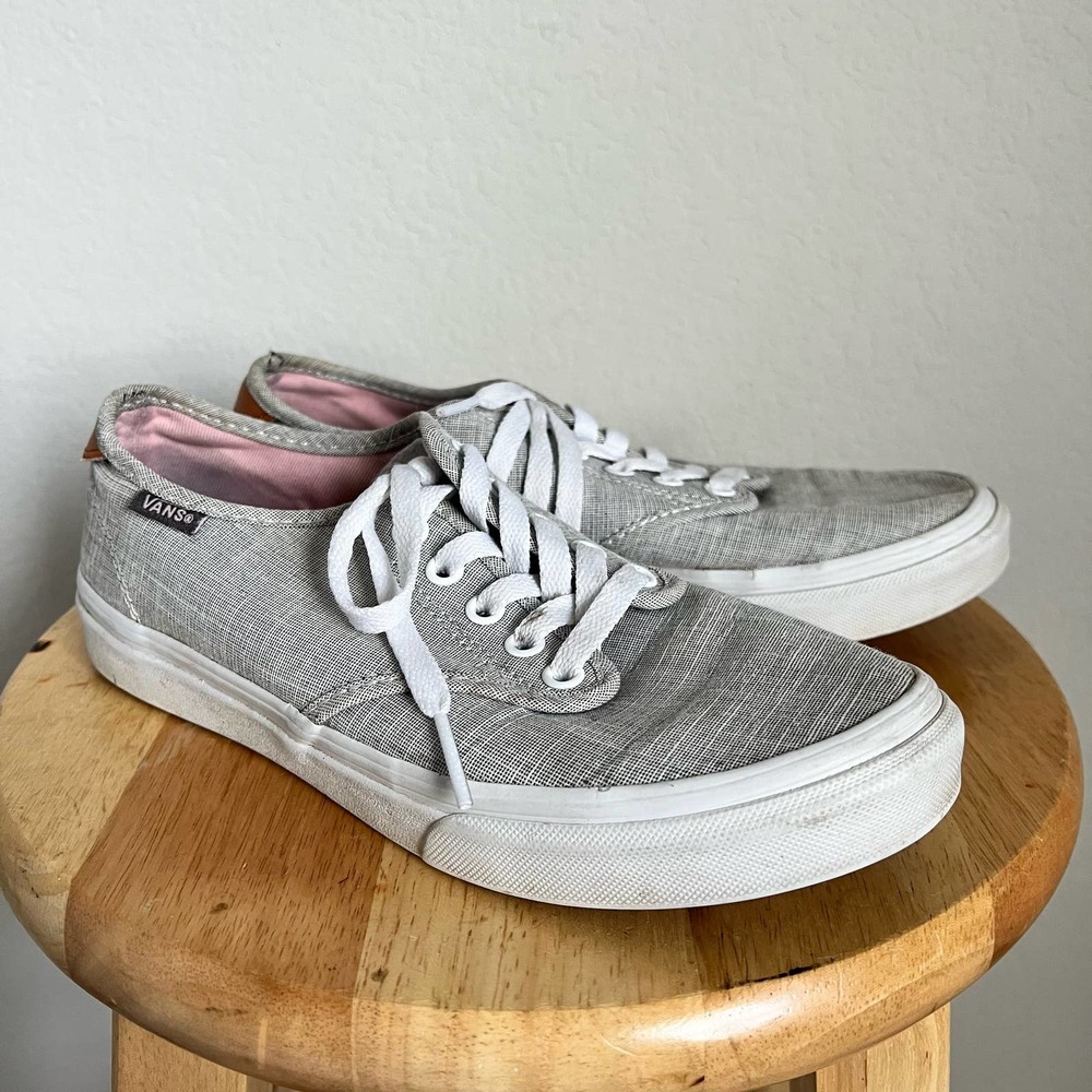 Women's Vans Gray Low-Top Sneakers Size 8